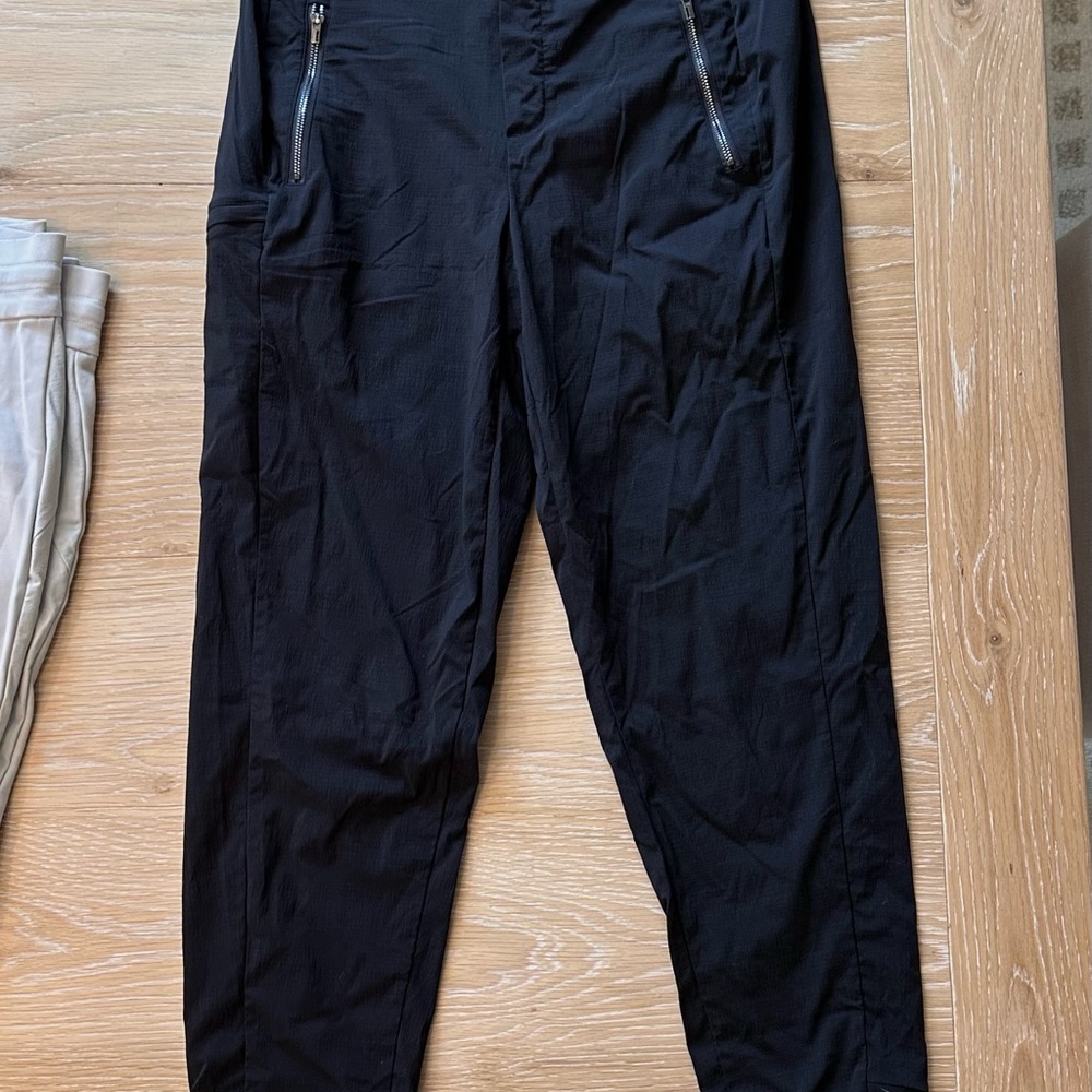 Athleta Women’s Black Athleta Joggers